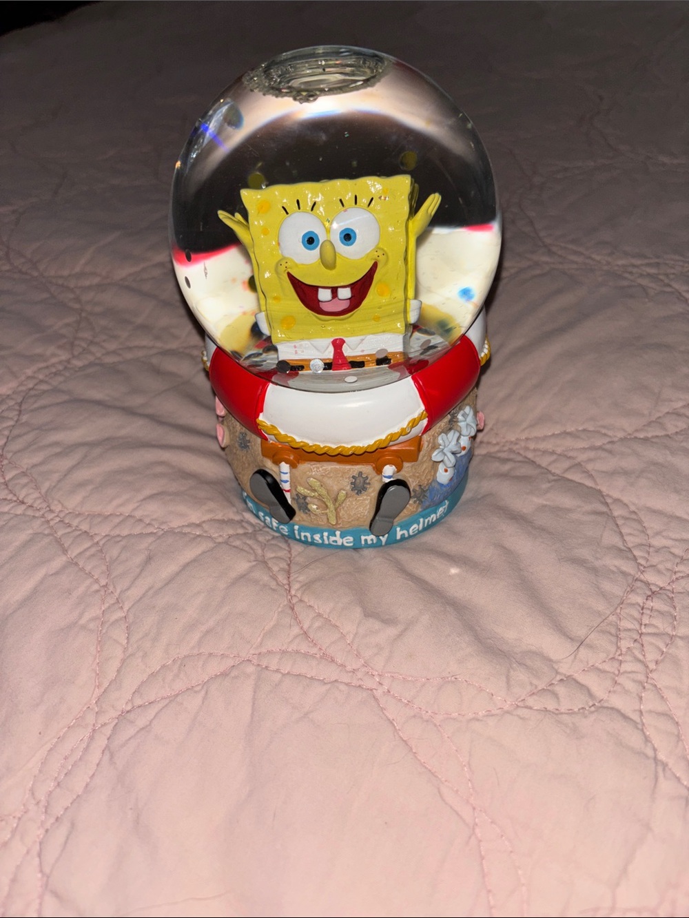 Spongebob SquarePants 2004 Snow Globe
